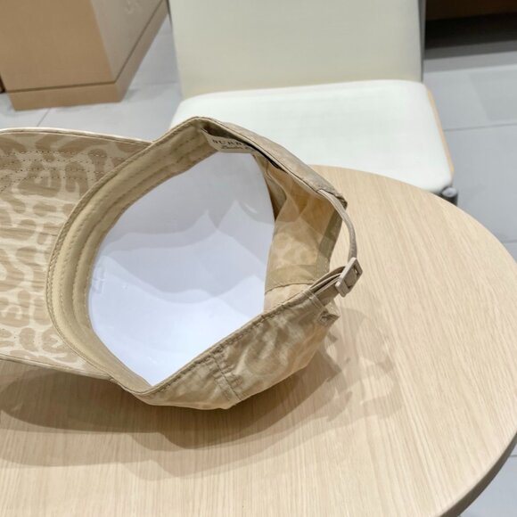 🦋Women's Burberry ball Hats🤩 - Picture 7 of 8